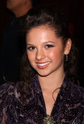 Photos de Mackenzie Rosman - 7th Annual Family Television Awards - 23